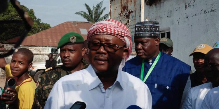 Guinée-Bissau : les autorités de transition durcissent le dispositifautour d’Umaro Sissoco Embaló