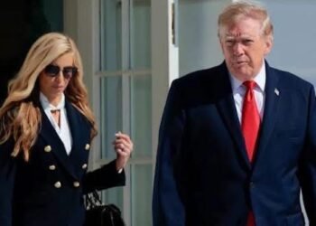 États-Unis : accusée d’avoir menti sur son CV, Katie Zacharia limogée  à son poste de porte-parole de la Maison-Blanche