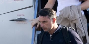 Brésil : après sa défaite à la présidentielle, Flavio Bolsonaro a fui le pays.