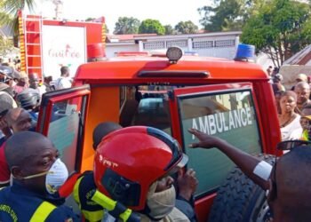 Kindia : une femme de 68 ans perd la vie dans un incendie présumé d’origine électrique à Kènèndé