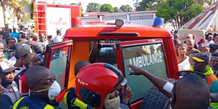 Kindia : une femme de 68 ans perd la vie dans un incendie présumé d’origine électrique à Kènèndé