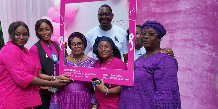 Sensibilisation au cancer du sein et du col de l’utérus à l’AGEROUTE : Aïcha Condé remercie la direction générale pour cette initiative