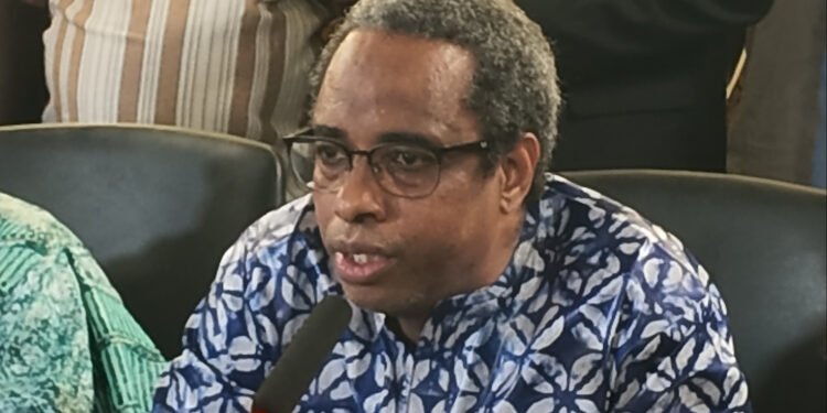 Passation de service au ministère de la Communication : « L’arrivée de Fana Soumah ne constitue pas une rupture », déclare Souleymane Thianguel Bah